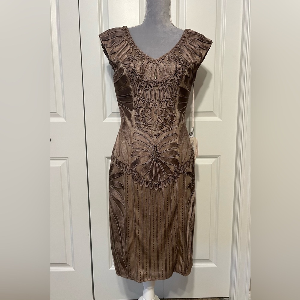 NWT Sue Wong Embroidered Lace Sheath Beaded Cocktail Dress Taupe  Sz 8